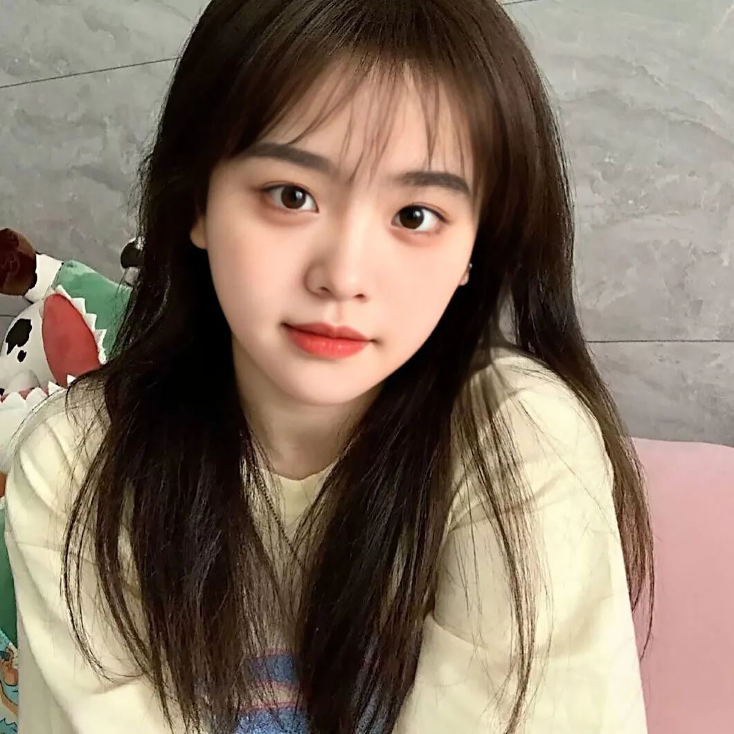 爱笑的女孩头像真人高清图,卡通女士大气优雅唯美头像壁纸