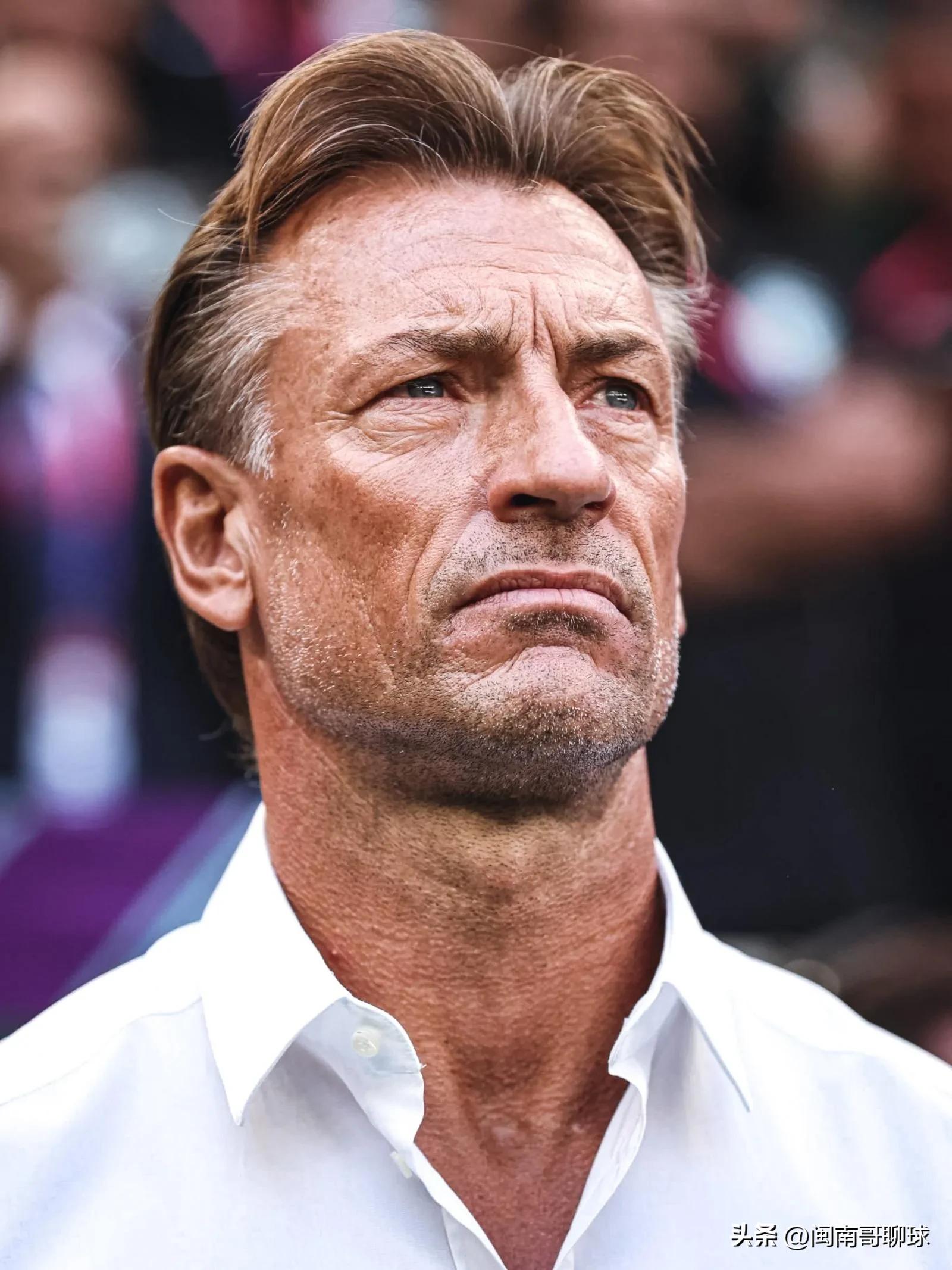 实力不够火力来凑,实力不够装备来凑足球