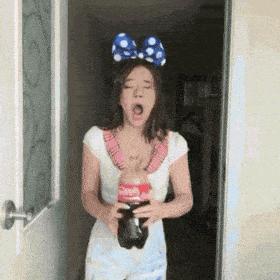 丝袜上可以纹身吗,穿丝袜能看出来纹身吗