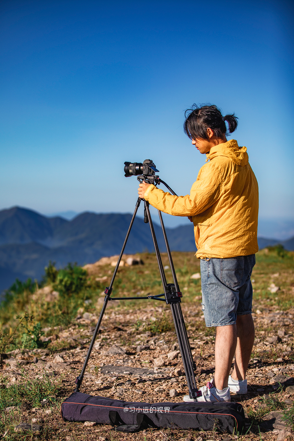 千元以内单反国产三脚架,阿维拉三脚架质量如何