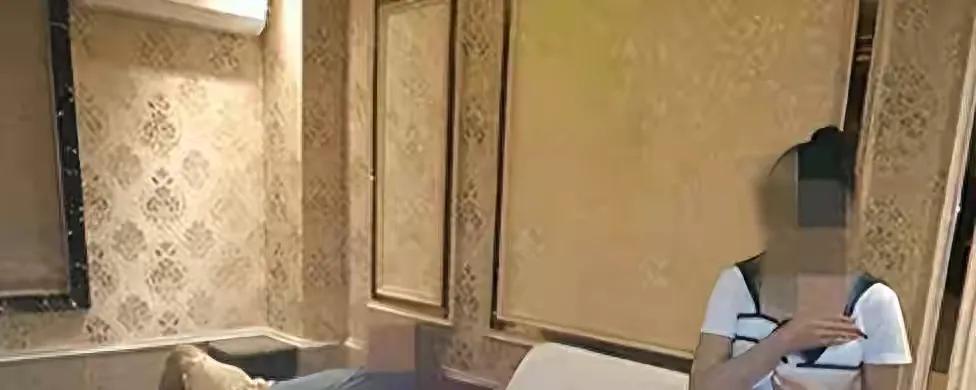 男子足疗店做spa被警方抓获,足疗店一个技师被抓