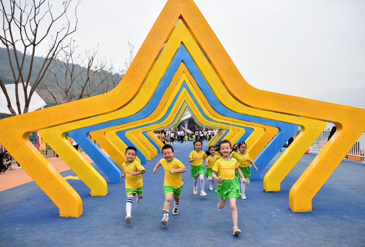 奋斗新征程非凡十年,奋进新时代建功新征程非凡十年