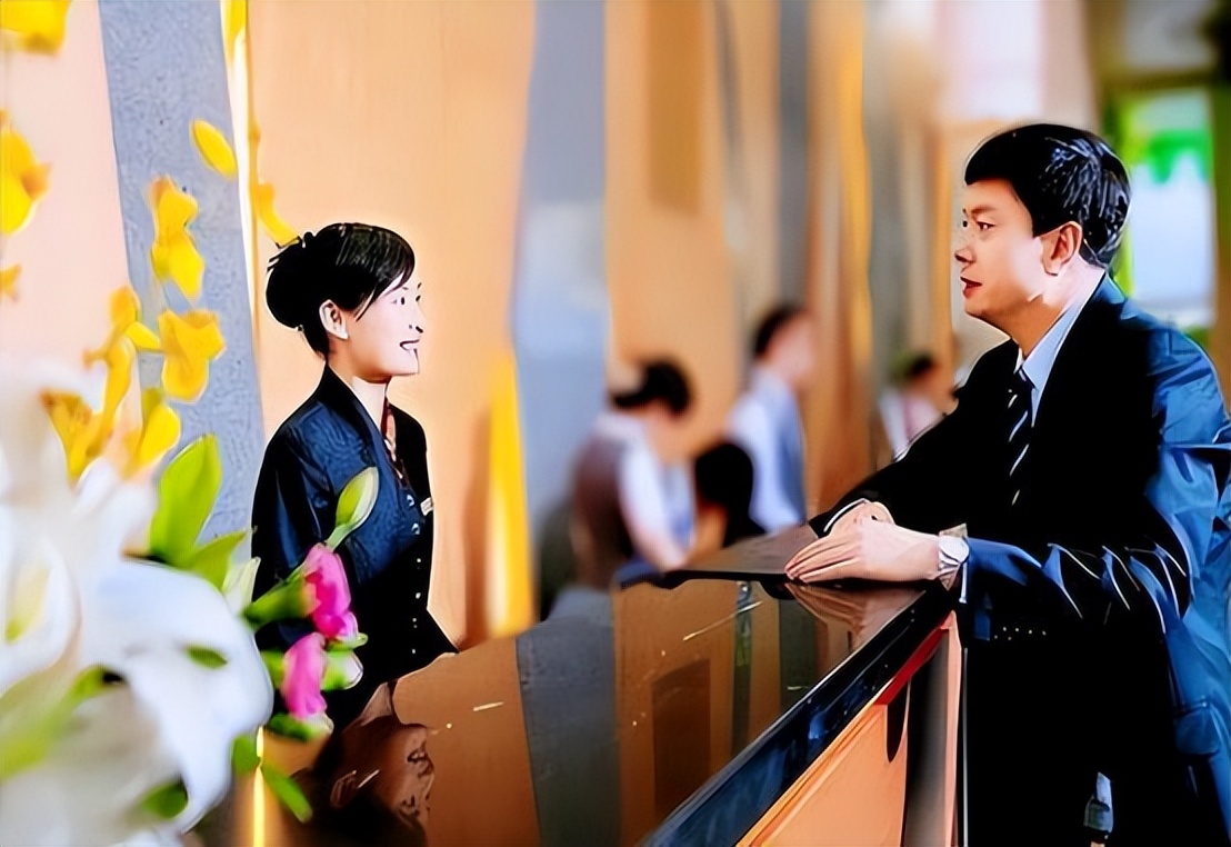 不是夫妻同住酒店遇到查房怎么办,同性同住酒店被查房怎么办