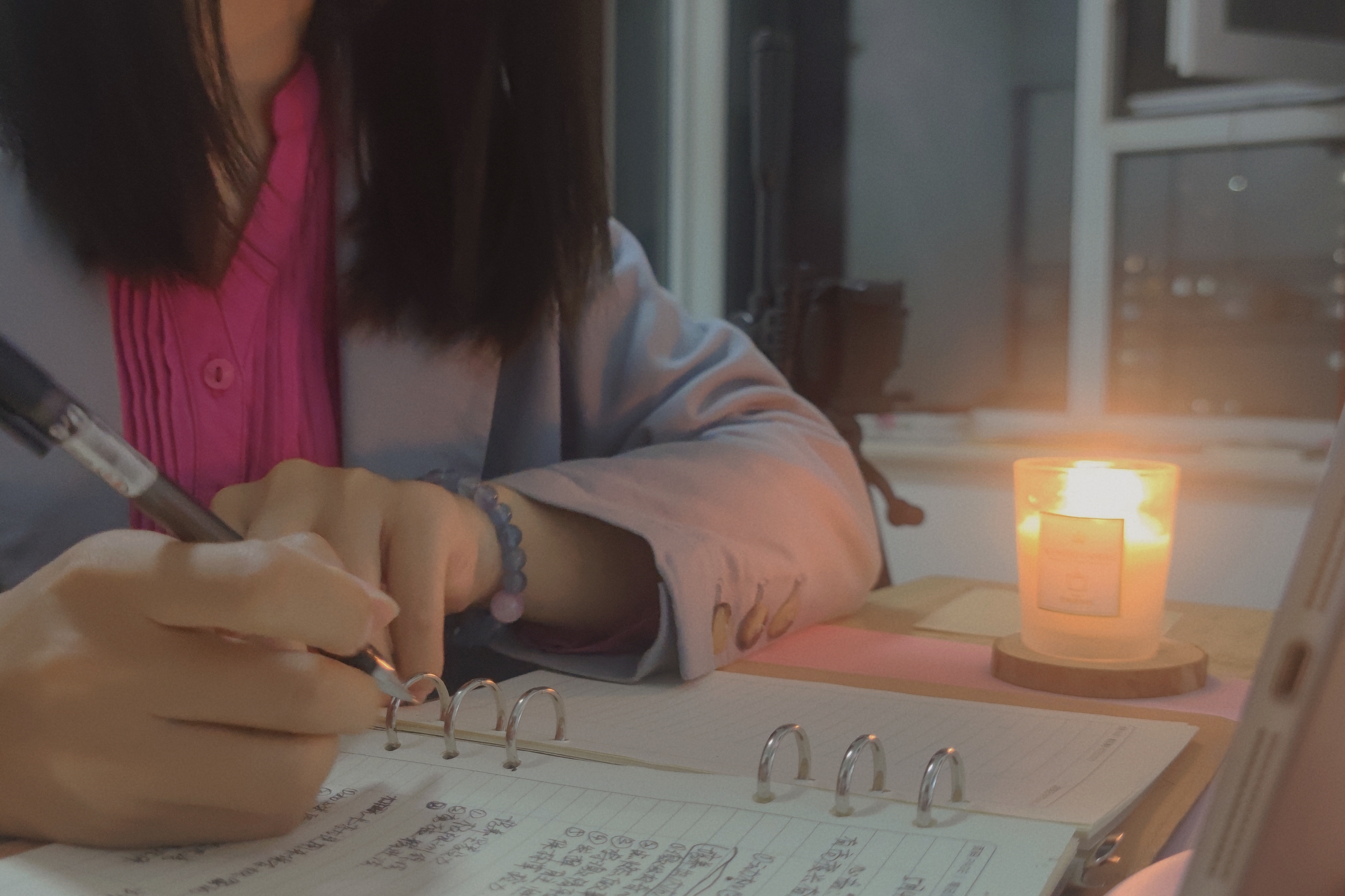 一看就特别贵气的女生,贵气女性拥有的六个好习惯