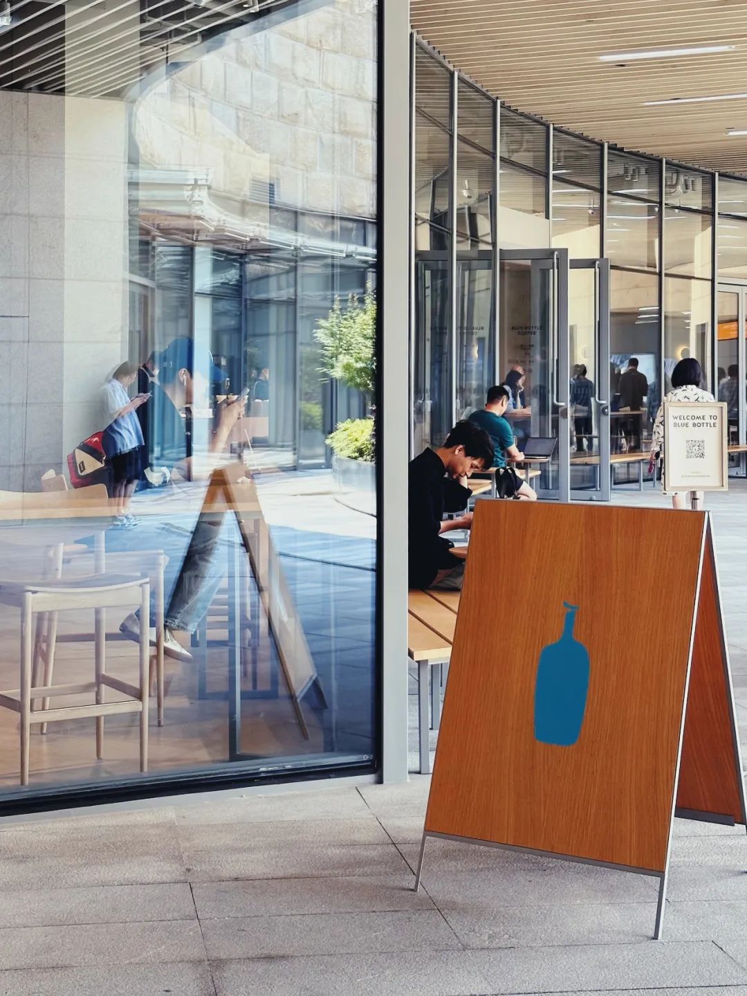 bluebottlecoffee上海首店,bluebottle上海前滩太古里店