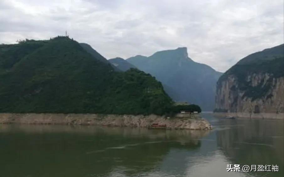 三峡蓄水前的白帝城,白帝城在三峡未蓄水时什么样