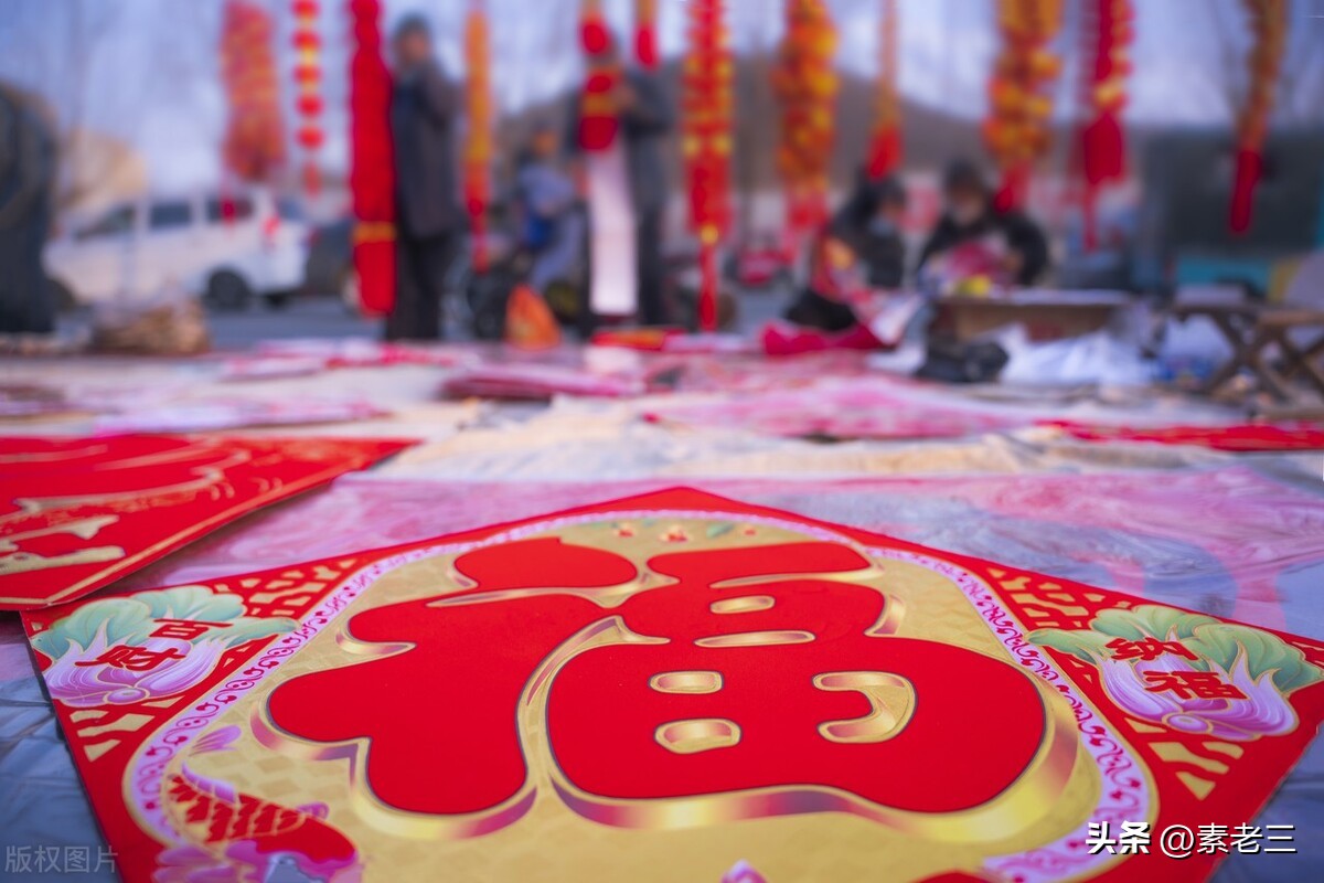 两个女儿卖鞋和伞的故事,卖鞋的故事完整视频