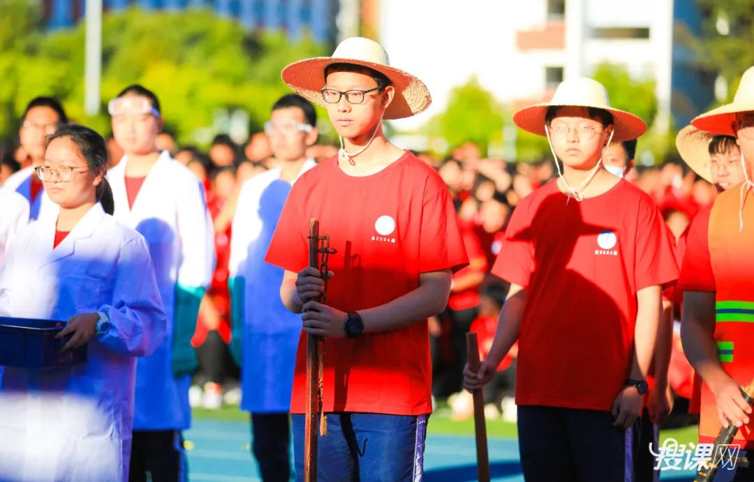 昆一中西山学校2023冬秋运动会,昆明西山学校2024届运动会