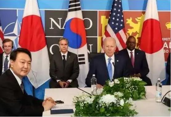 韩国被打疼，请求中国网开一面，尹锡悦询问朔尔茨访华事宜