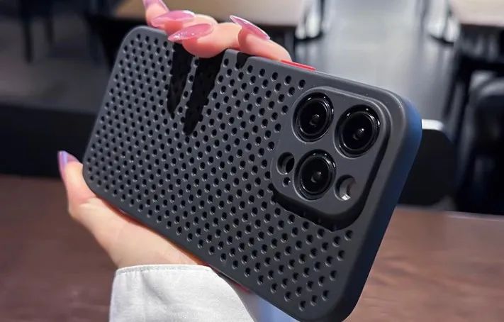 手机充电忘拔对手机寿命的影响,电没充满就拔会减少电池寿命吗