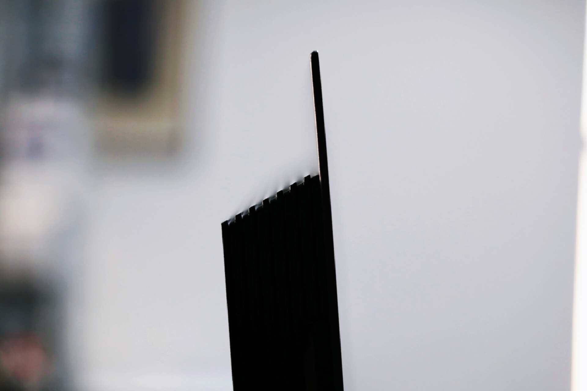 高端电脑显示器一体42.5寸,老板用27寸显示器