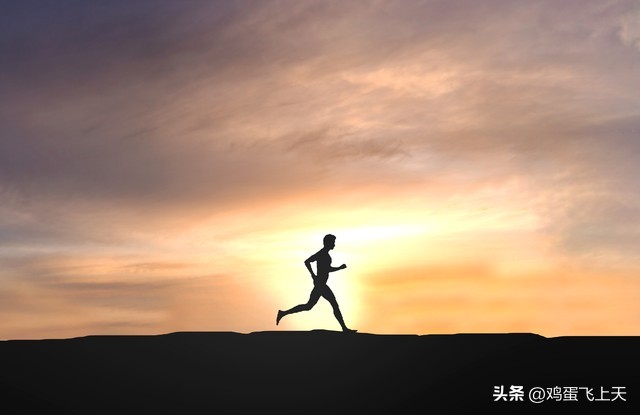 作息规律且睡眠时间充足,规律作息与睡眠健康的关系