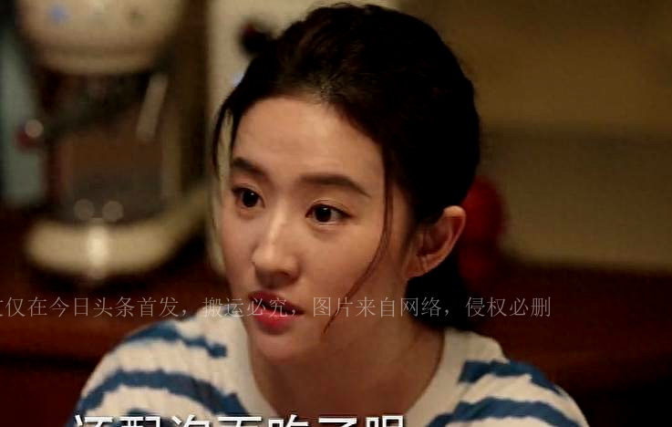 看刘亦菲剧后评价,刘亦菲在新剧中的水桶腰大象腿