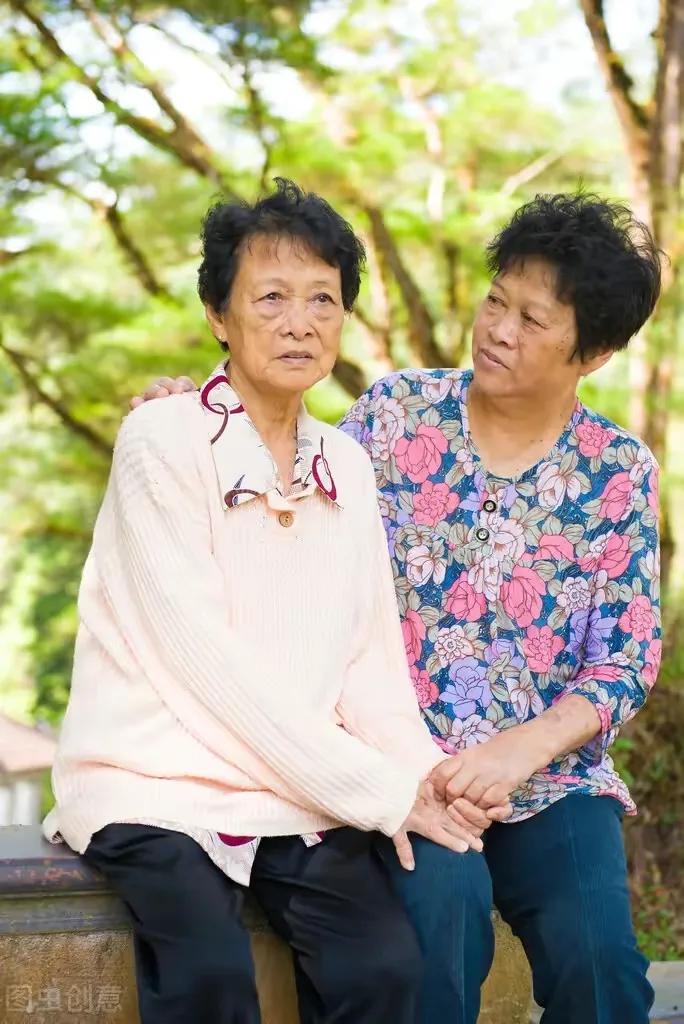 人到晚年，自己的对象去世了，自己会不会伤心？3个老人说出实话