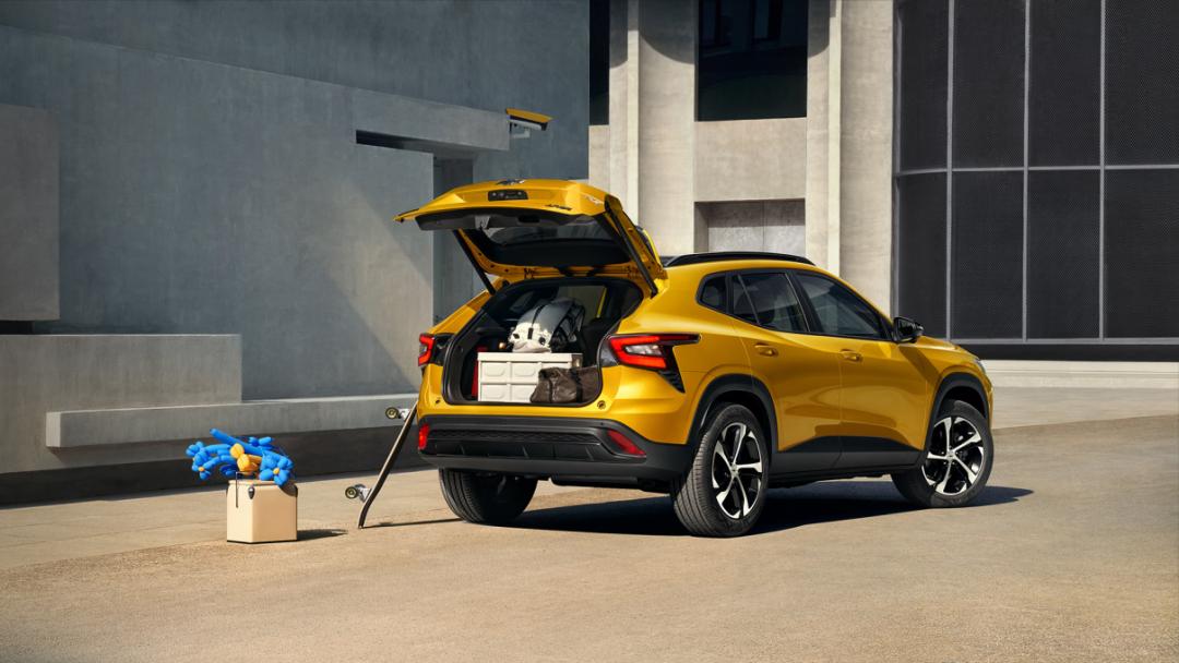 雪佛兰星迈罗最低配试驾,大黄蜂星迈罗2022款落地价