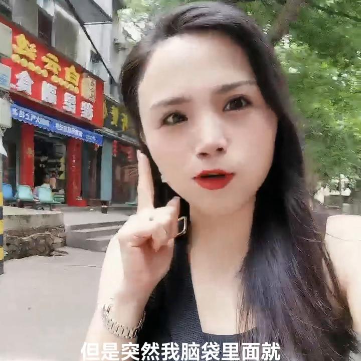 大无语扣分事件。今天还是继续睡我的沙发。也挺好的。