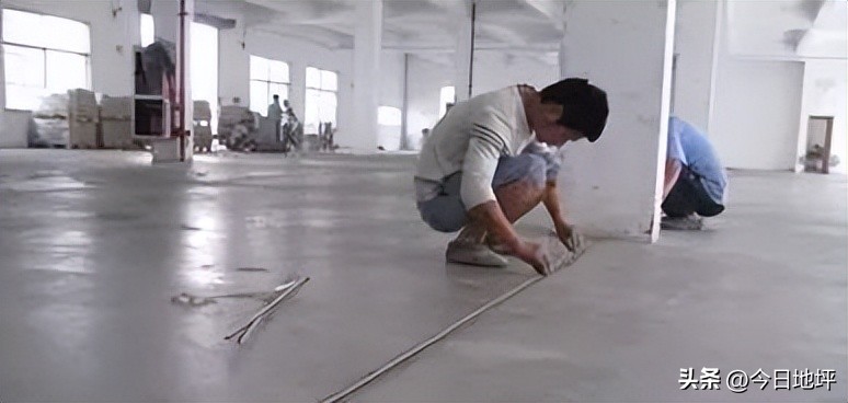 水泥砂浆自流平需要注意什么,水泥砂浆自流平的优缺点