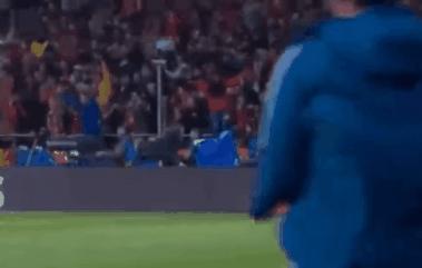 穆里尼奥切尔西激情庆祝,穆里尼奥2004年波尔图激情庆祝