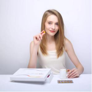 哺乳期乳房硬块突然发烧怎么回事,哺乳期突然乳房有硬块痛怎么回事