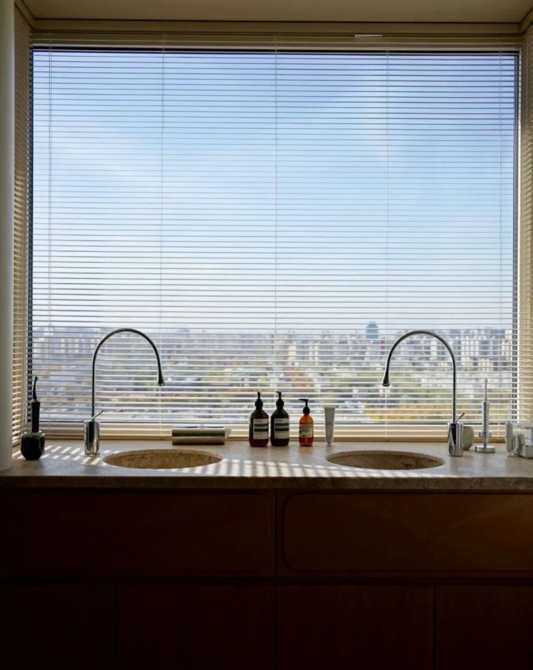 北京夫妻花光积蓄把225㎡改成一居:不要孩子、折腾房子,好任性