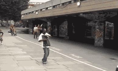 千万不要轻易穿抹胸吃火锅！: