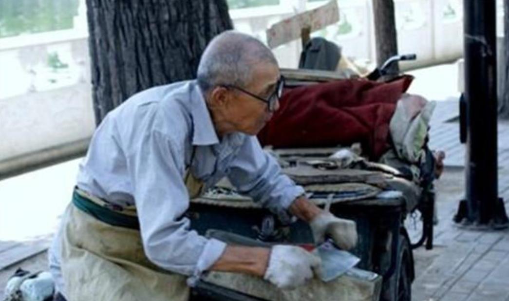 香港刀王多厉害,80岁的刀王多厉害