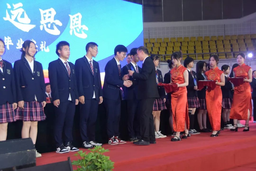 台州一中2018毕业典礼视频,台州实验中学高三毕业典礼