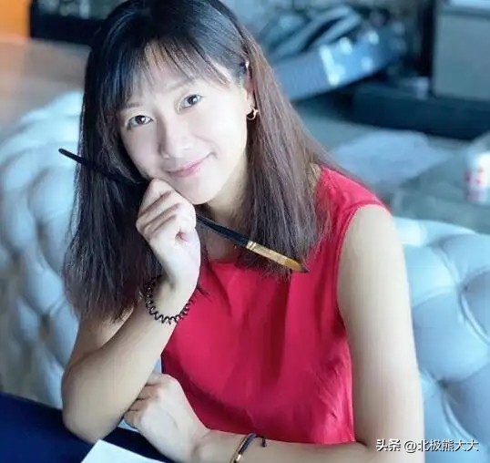 外骚内纯,24岁的徐静蕾成了大众情人