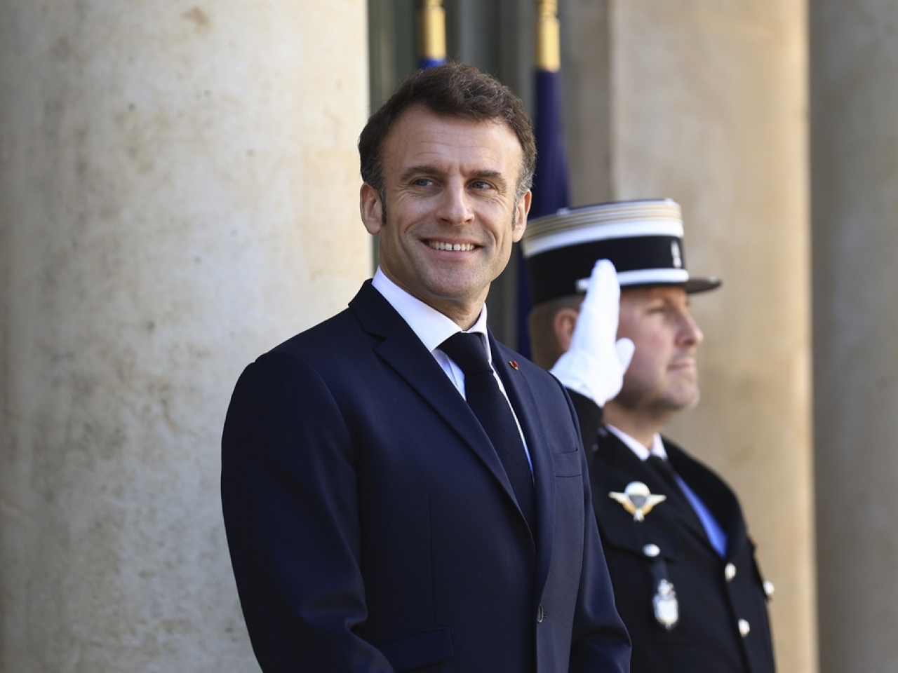 中国购空客160架客机，获法国210亿元货船订单，金额创历史新纪录