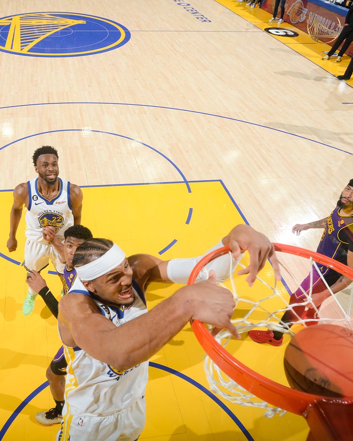 勇士127-100湖人视频集锦,湖人100-127不敌勇士