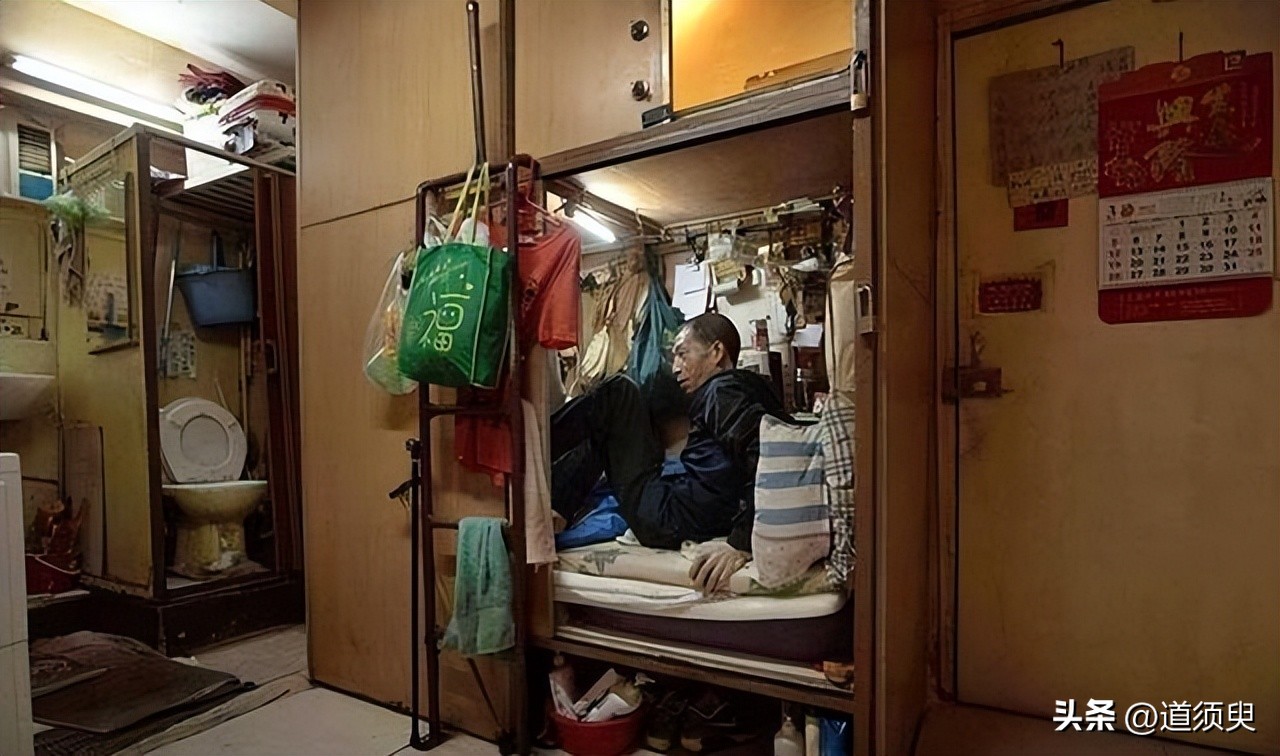 千万富翁体验清洁工生活 (富人体验清洁工生活)