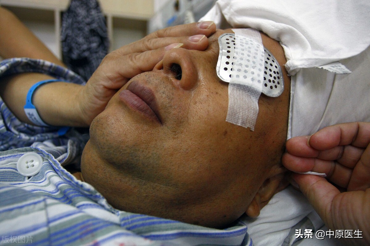 一男子得癌症咬舌自尽,患癌患者被咬舌自尽