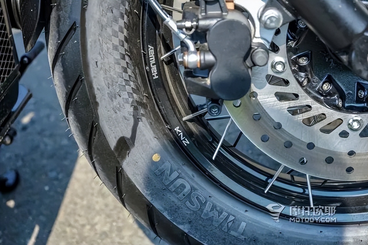 汉威bobberb40和金吉拉300,汉威bobber改双座