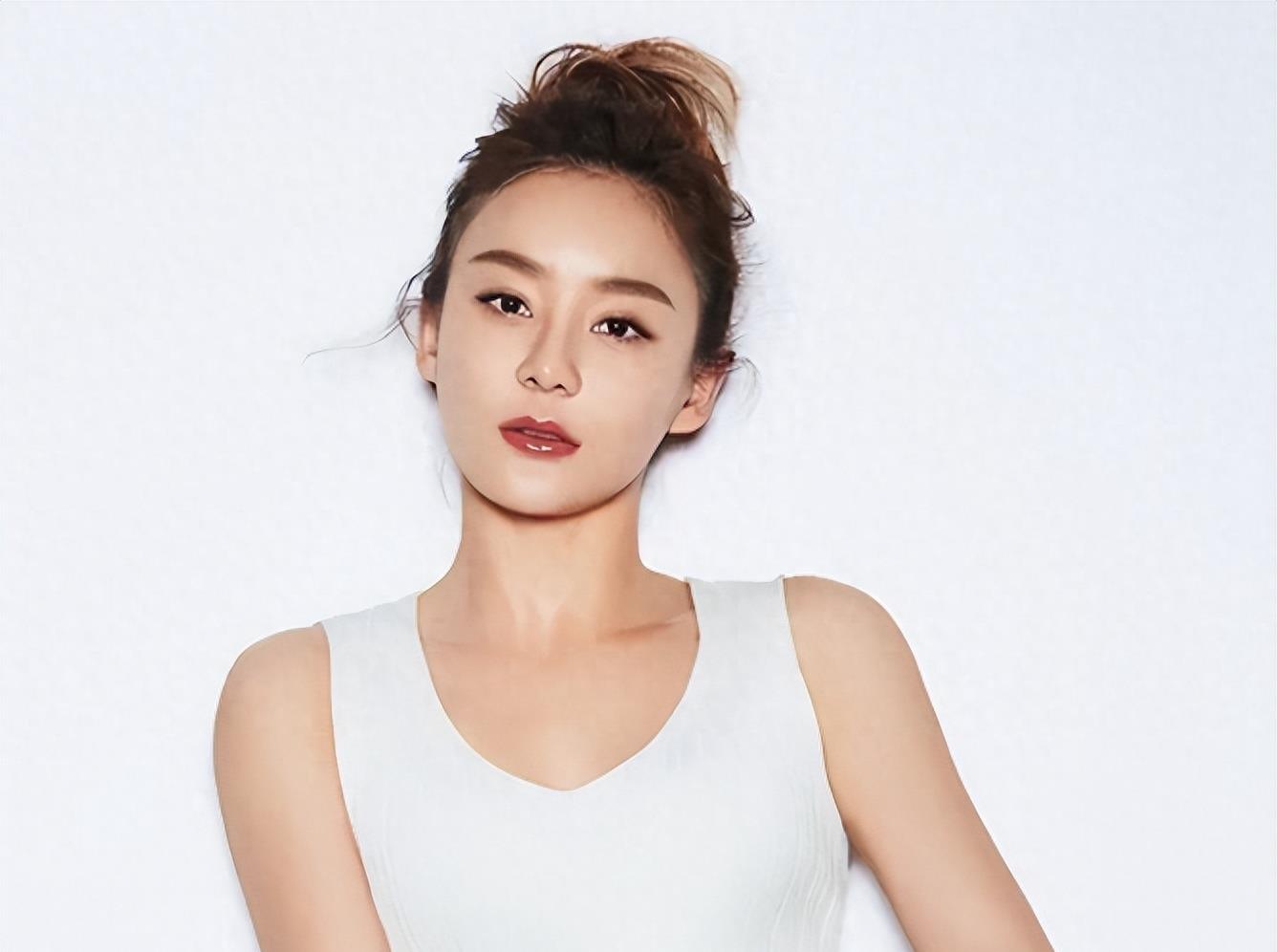 什么叫一张嘴毁了脸蛋,金晨和袁姗姗谁漂亮