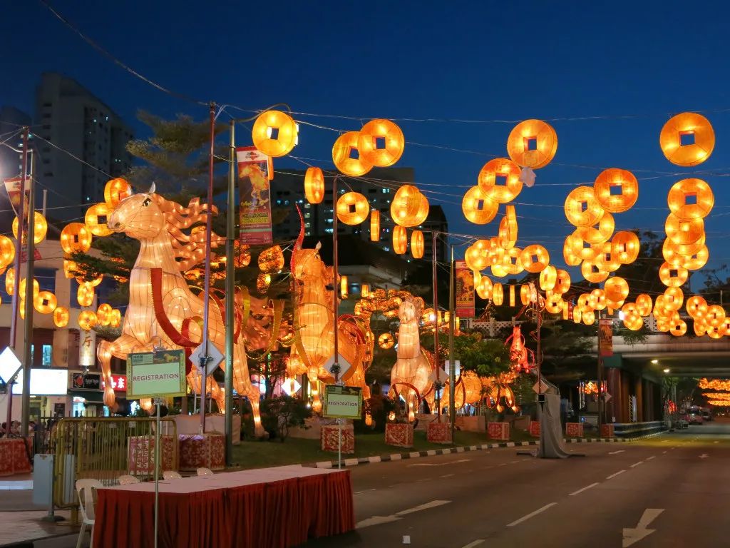 在新加坡国立大学上学要哪些条件,在新加坡上大学有什么优势