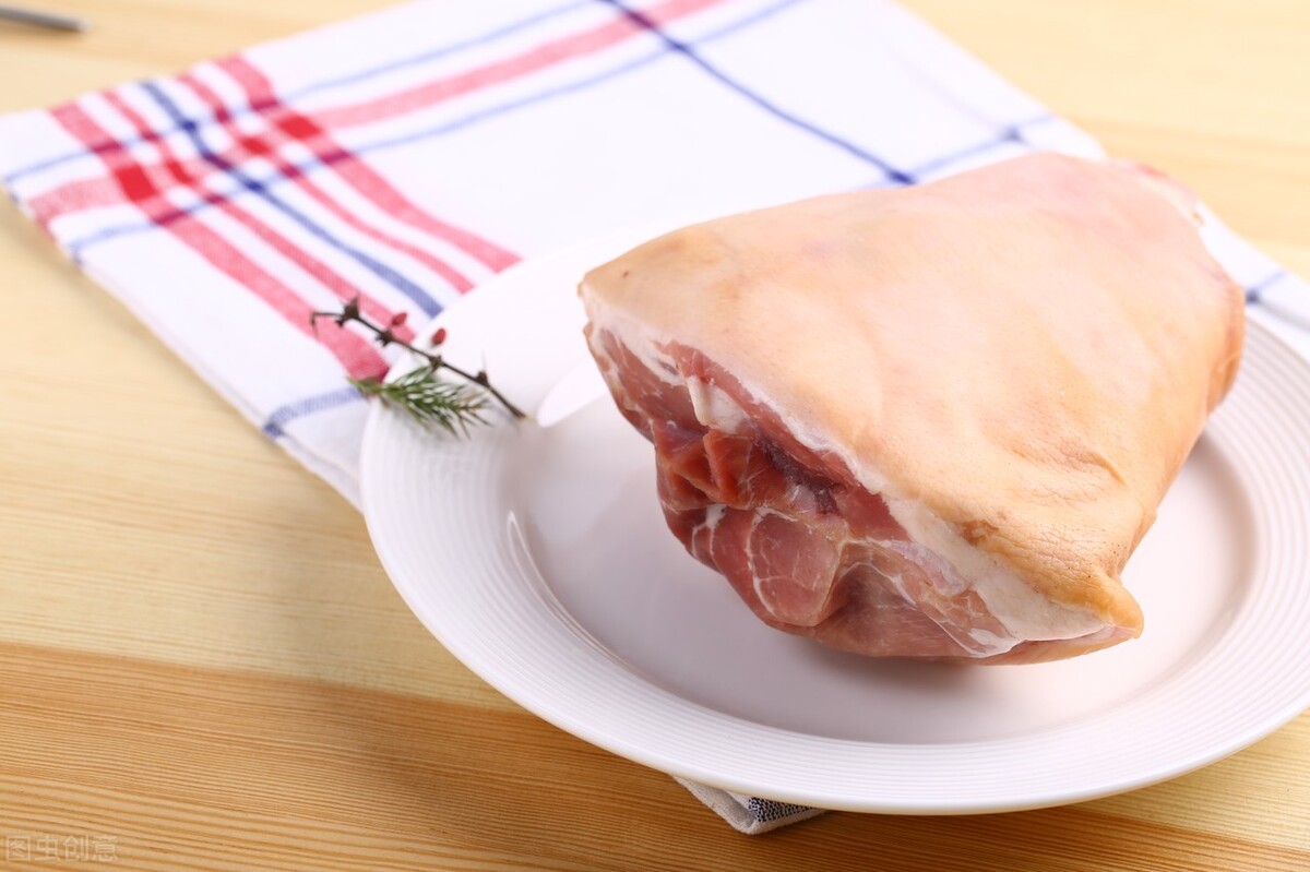 这才是卤猪蹄的正确做法香嫩软烂,正宗焖猪蹄的配方