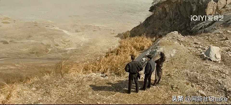 水往高处流火往低处走,水往低处流人往高处走什么电影