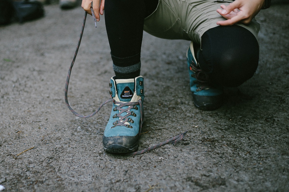 爬山导致膝盖疼怎么恢复,爬山回来防止腿疼怎么办