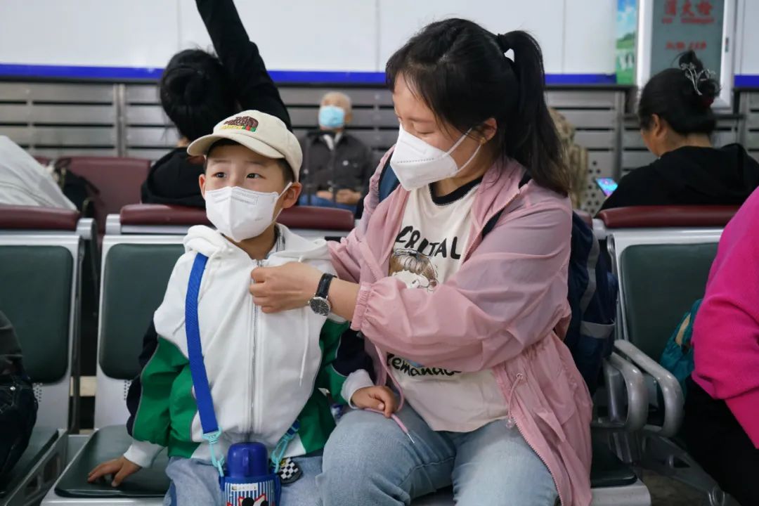 带娃的家长注意！购买儿童票不看身高，看这项！