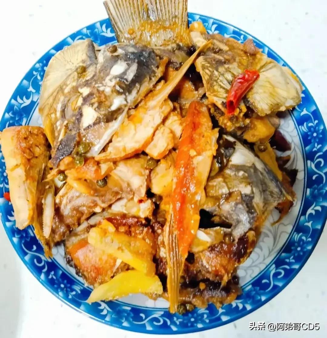 挑战365道不重样家常菜香菜拌牛肉,家常菜100道简单炒菜不重样9宫格