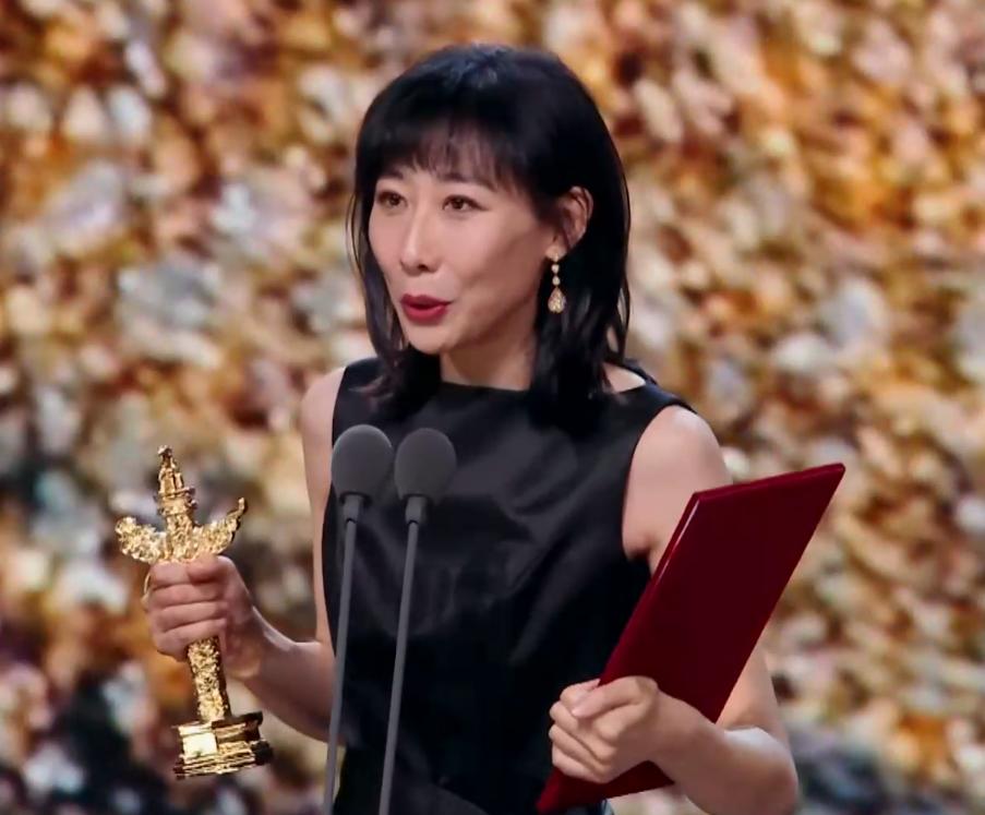 关晓彤于文文同框,于文文和关晓彤同框