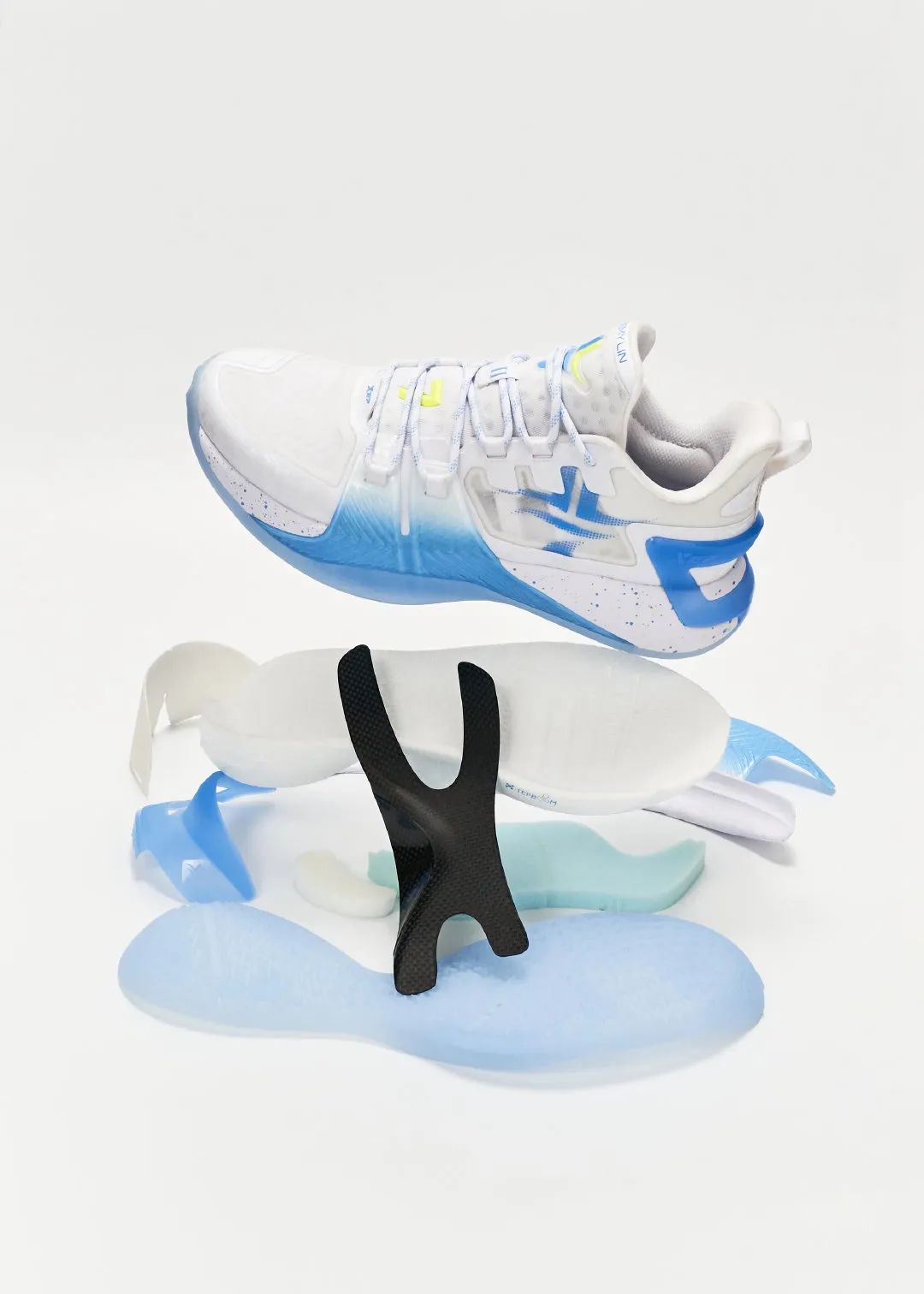 比阿迪耐克质量还好的国产鞋,哪些国产鞋比耐克好