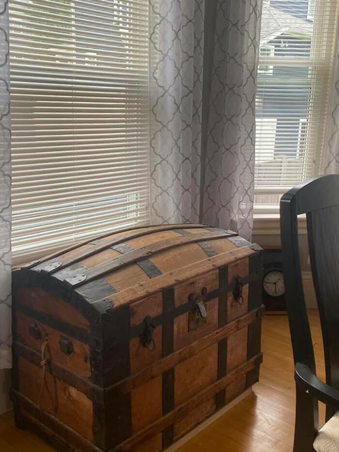 网友在旧货店买到各种物品,网友们在旧货店发现的各种宝贝