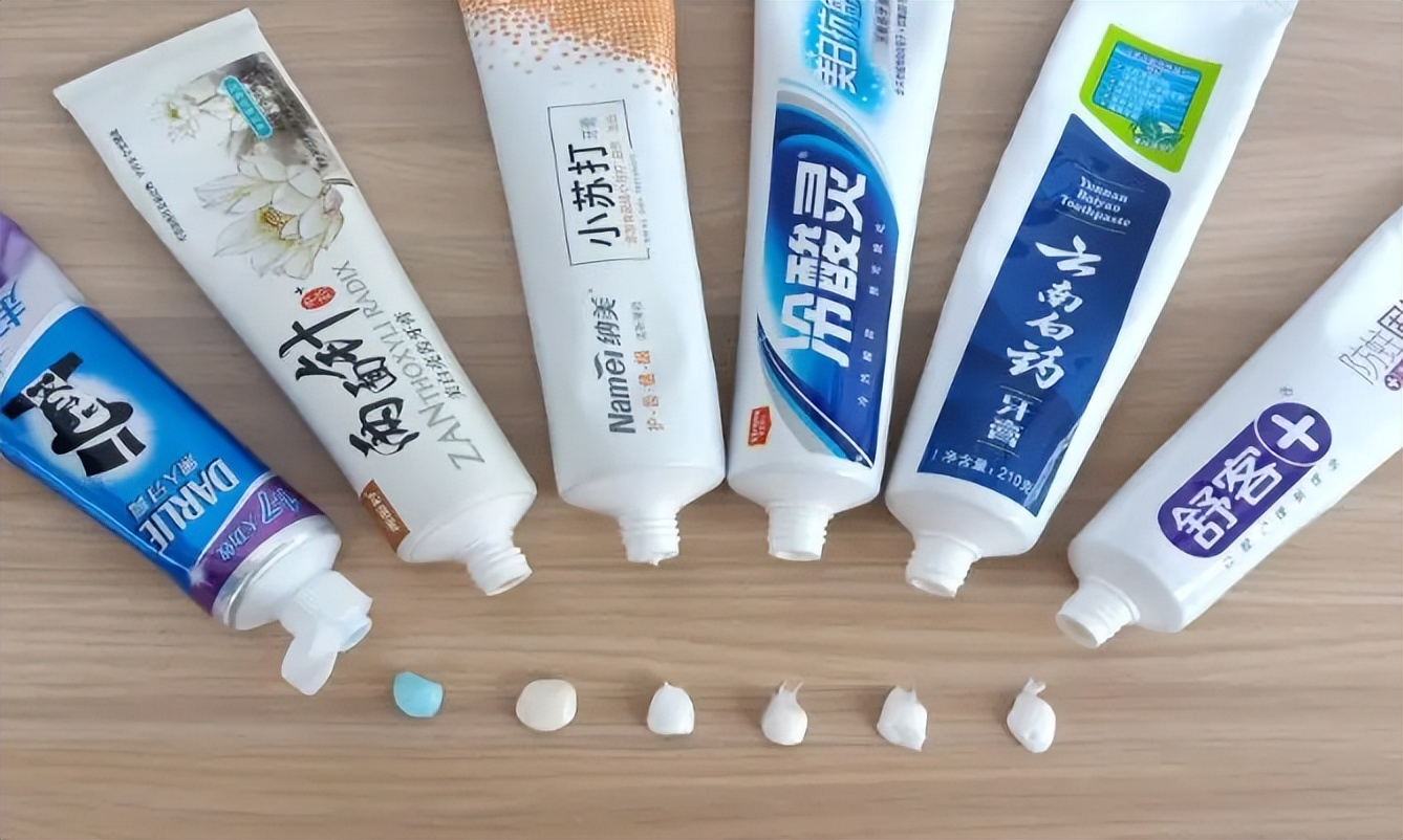 睡前在脚底抹牙膏有啥好处,睡觉把牙膏涂在脚底会怎么样