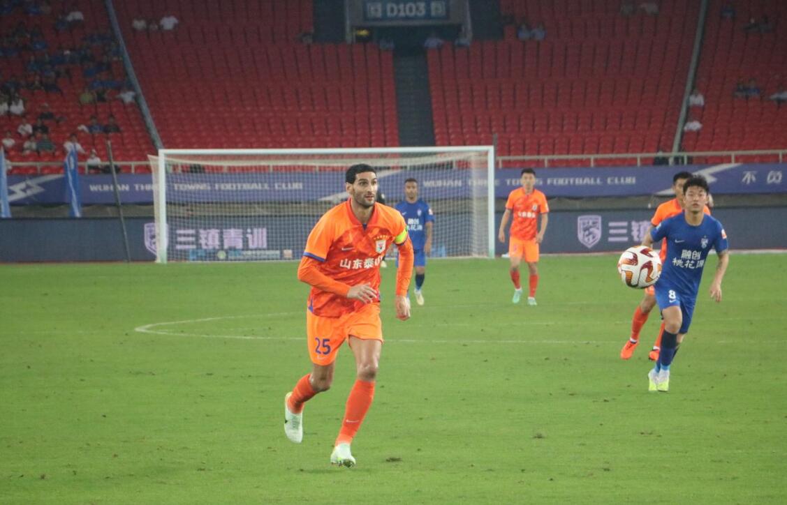 灞变笢娉板北vs姝︽眽涓夐晣瑙備紬闀滃ご,涓夐晣vs娉板北鍥炴斁