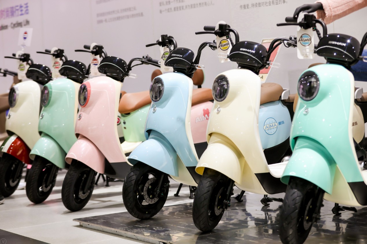 爱玛电动车v3,乘风破浪爱玛电动车