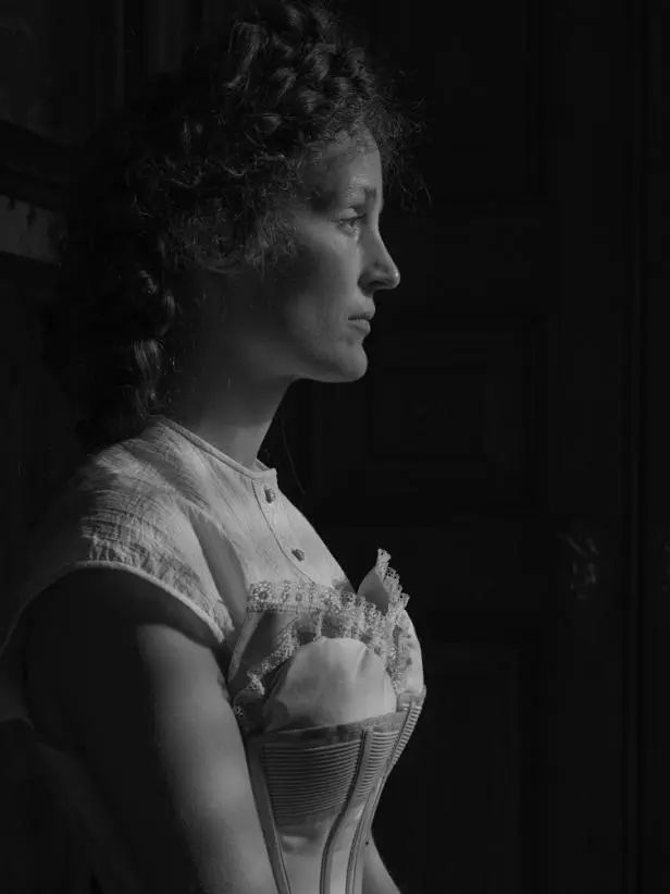 让我们从“茜茜公主”开始，聊聊内衣这件事儿