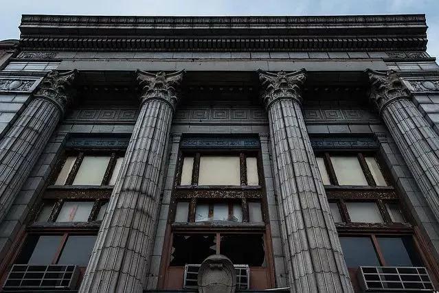 硅谷银行挤兑,何以国内投资客夜不能寐?