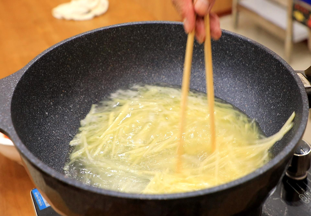 8.12中元节,不管多忙,牢记“吃4宝”,老传统别丢,平安顺遂