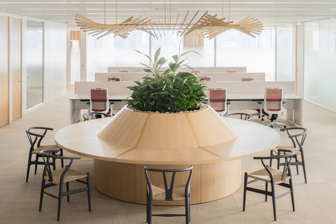 美学中展现企业理念，卡地亚办公室|日本IINInc.事务所